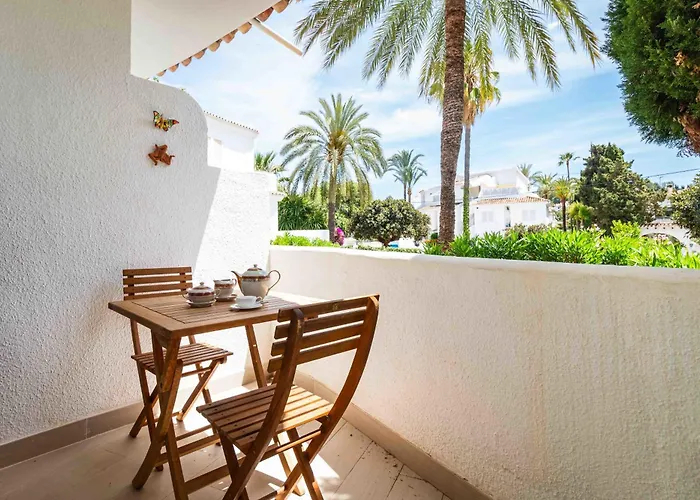 Oasis Junto A Rotas Денія